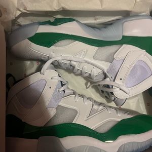 Nike Jordan Jumpman Two Trey White Lucky Green